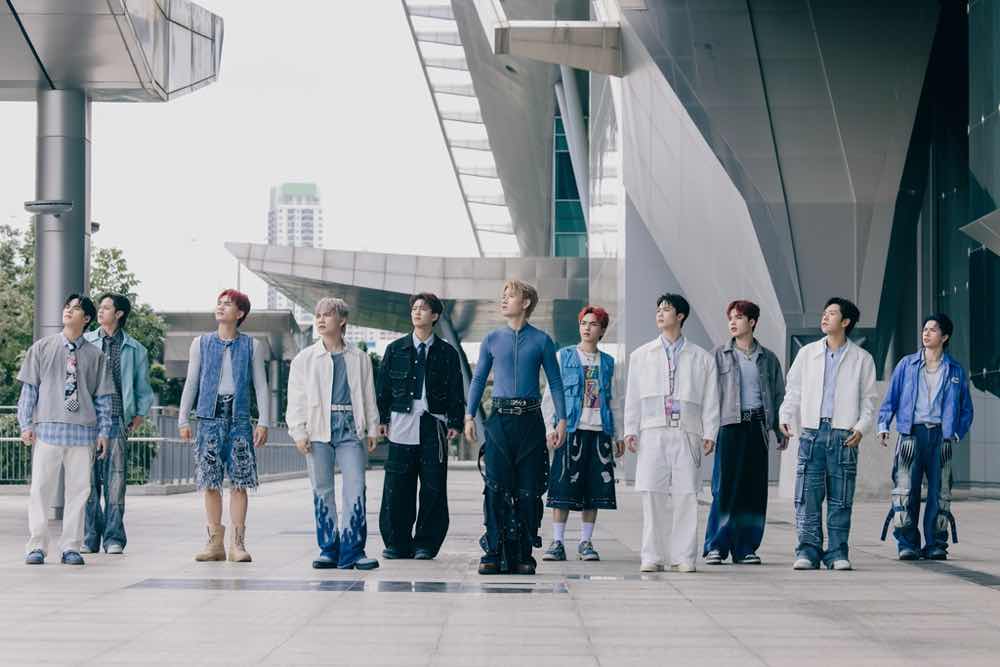 1A.240.tan-binh-thang-cap-3-truyen-thong-spotlight-vietnam-tan-binh-toan-nang-2025