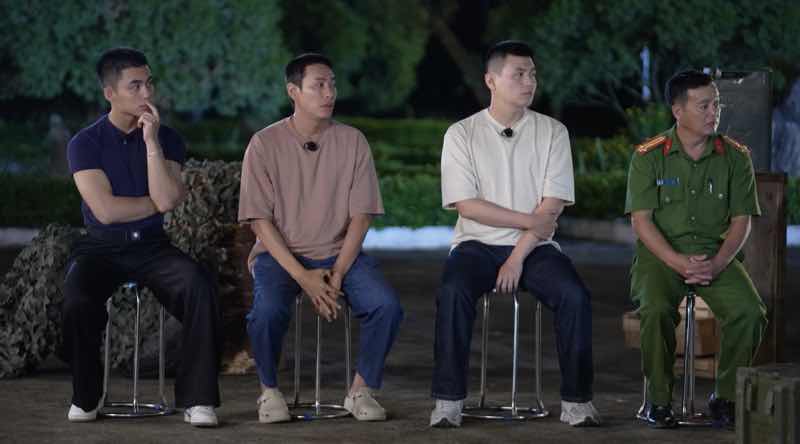 1A.289.chien-si-qua-cam-tap-14-truyen-thong-spotlight-vietnam00001