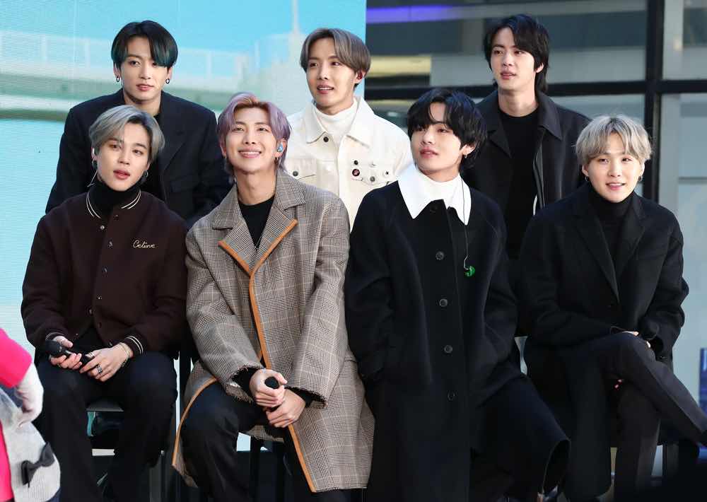 1A.296.bts-world-tour-2026-comeback-truyen-thong-spotlight-vietnam00002