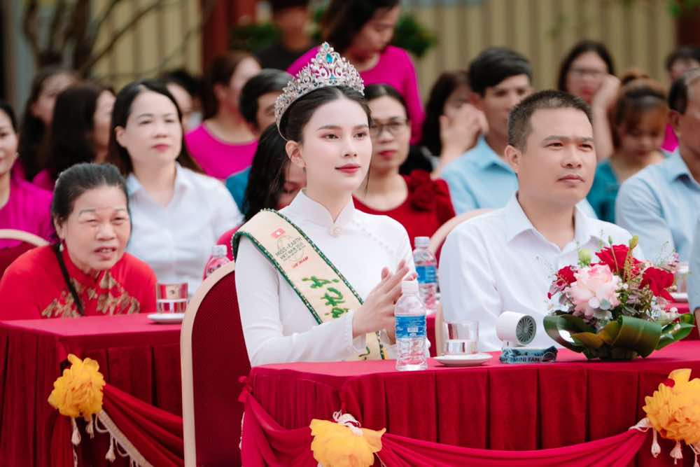 1A.590.a-hau-phan-tran-linh-dan-truyen-thong-spotlight-vietnam-05-09-2025 luc 031320 16