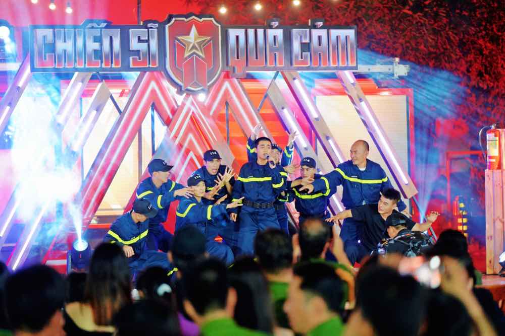 1A.600.spotlight-vietnam-2025-chien-si-qua-cam19