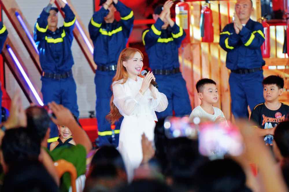 1A.600.spotlight-vietnam-2025-chien-si-qua-cam22