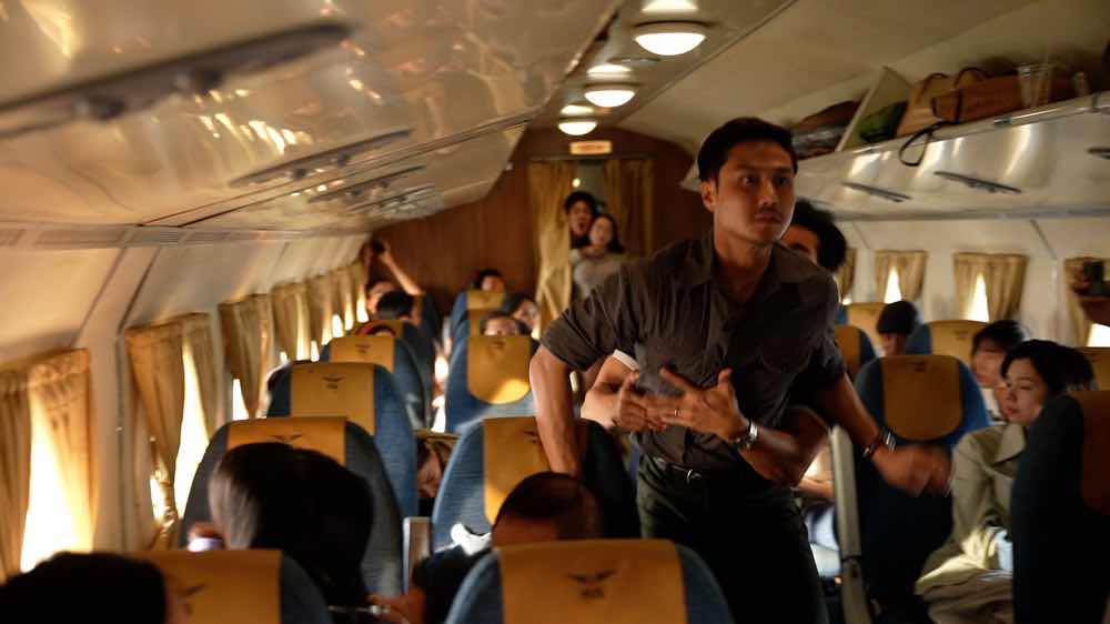 1A.602.tu-chien-tren-khong-truyen-thong-spotlight-vietnam9