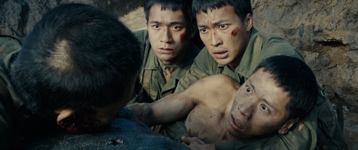1A.634.mua-do-spotlight-vietnam8