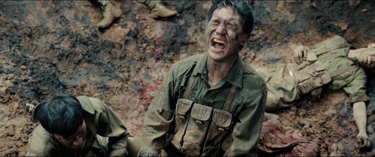 1A.634.mua-do-spotlight-vietnam9