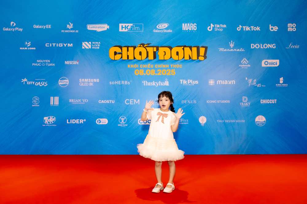 1A.682.review-chot-don-spotight-vietnam2