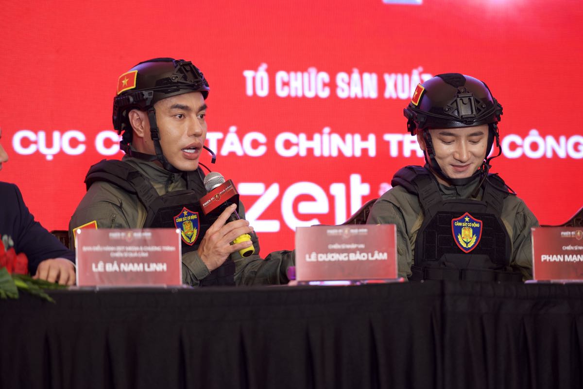 1A.701.chien-si-qua-cam-2025-spotlight-vietnam-52
