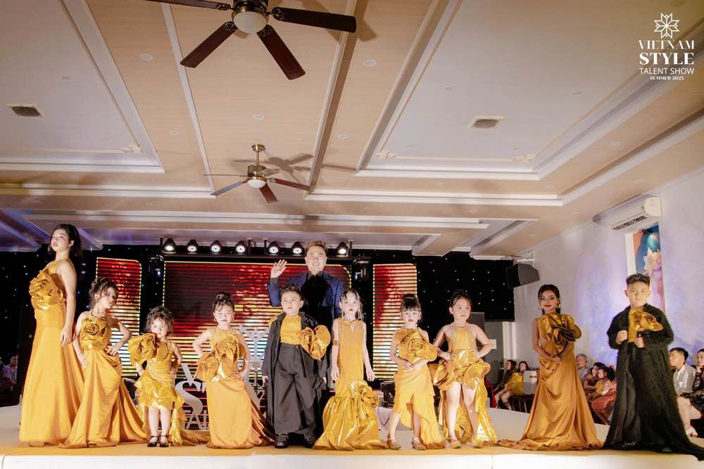 1A.716.viet-nam-style-talent-show-spotlight-vietnam-28