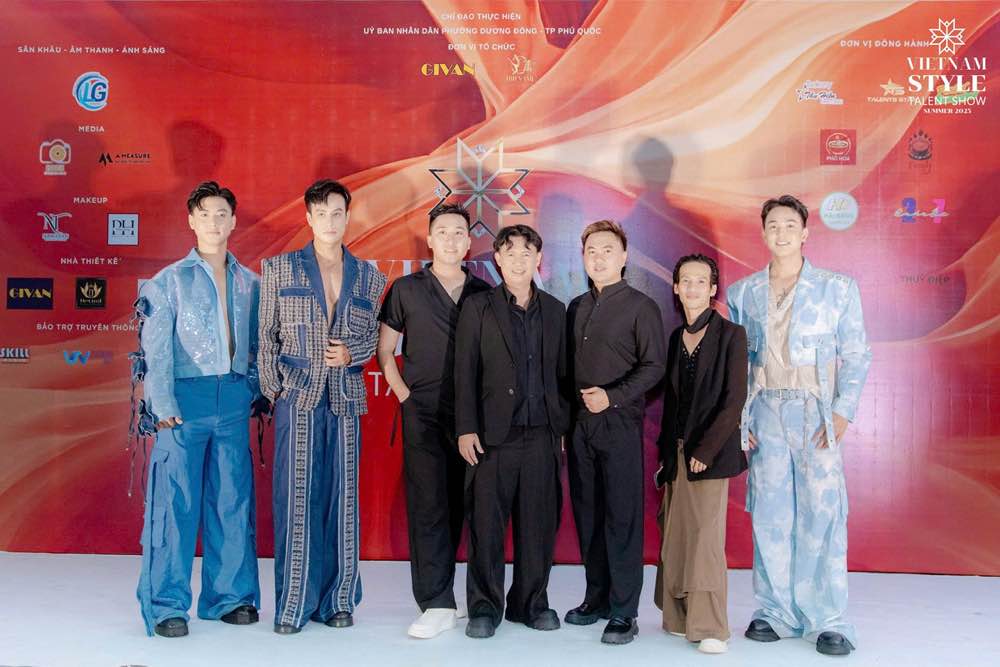 1A.716.viet-nam-style-talent-show-spotlight-vietnam-3