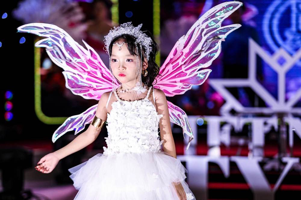 1A.716.viet-nam-style-talent-show-spotlight-vietnam-7