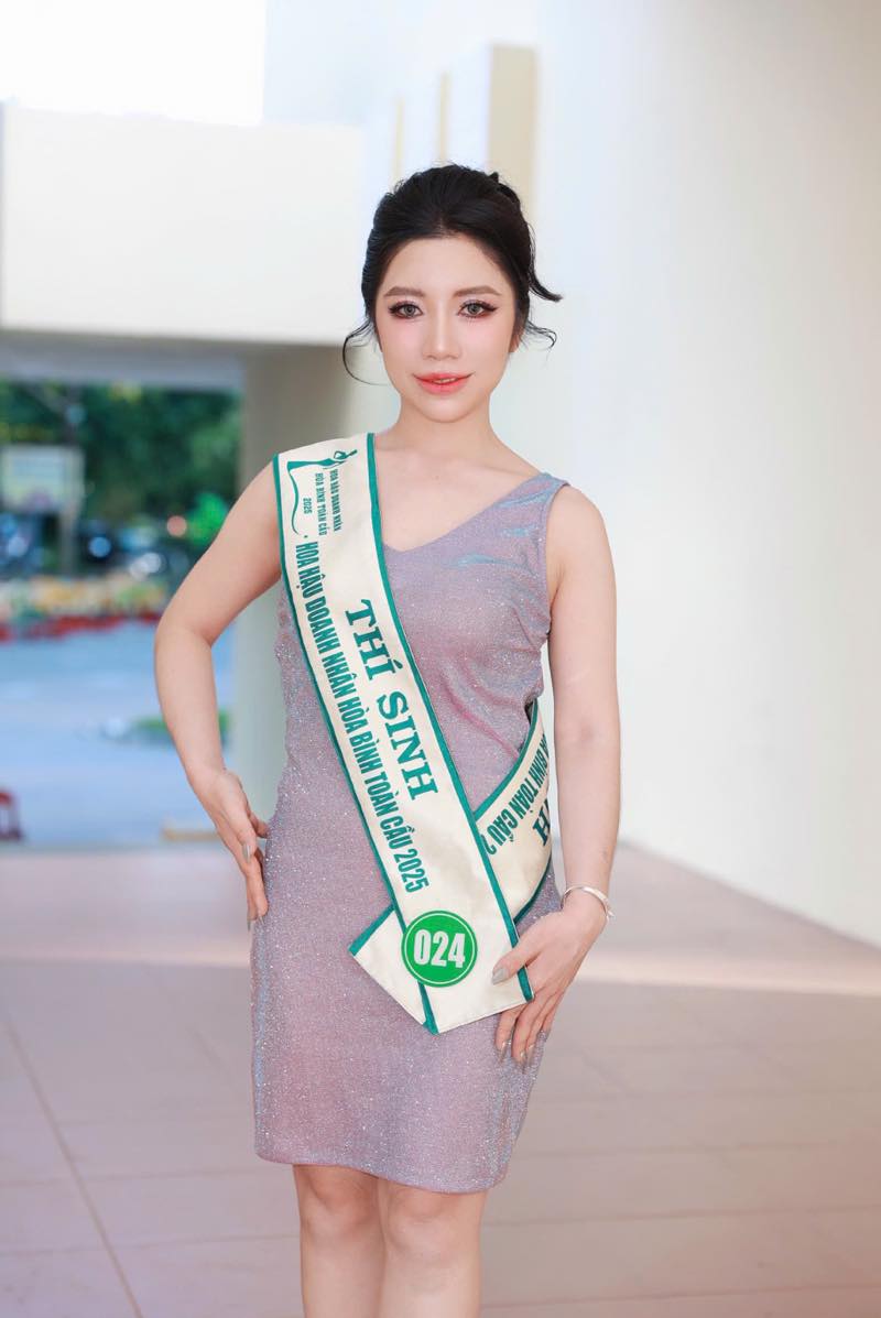 1A.803.ngo-thi-nhu-ngoc-024-hoa-hau-doanh-nhan-hoa-binh-toan-cau-2025-spotlight-vietnam-5