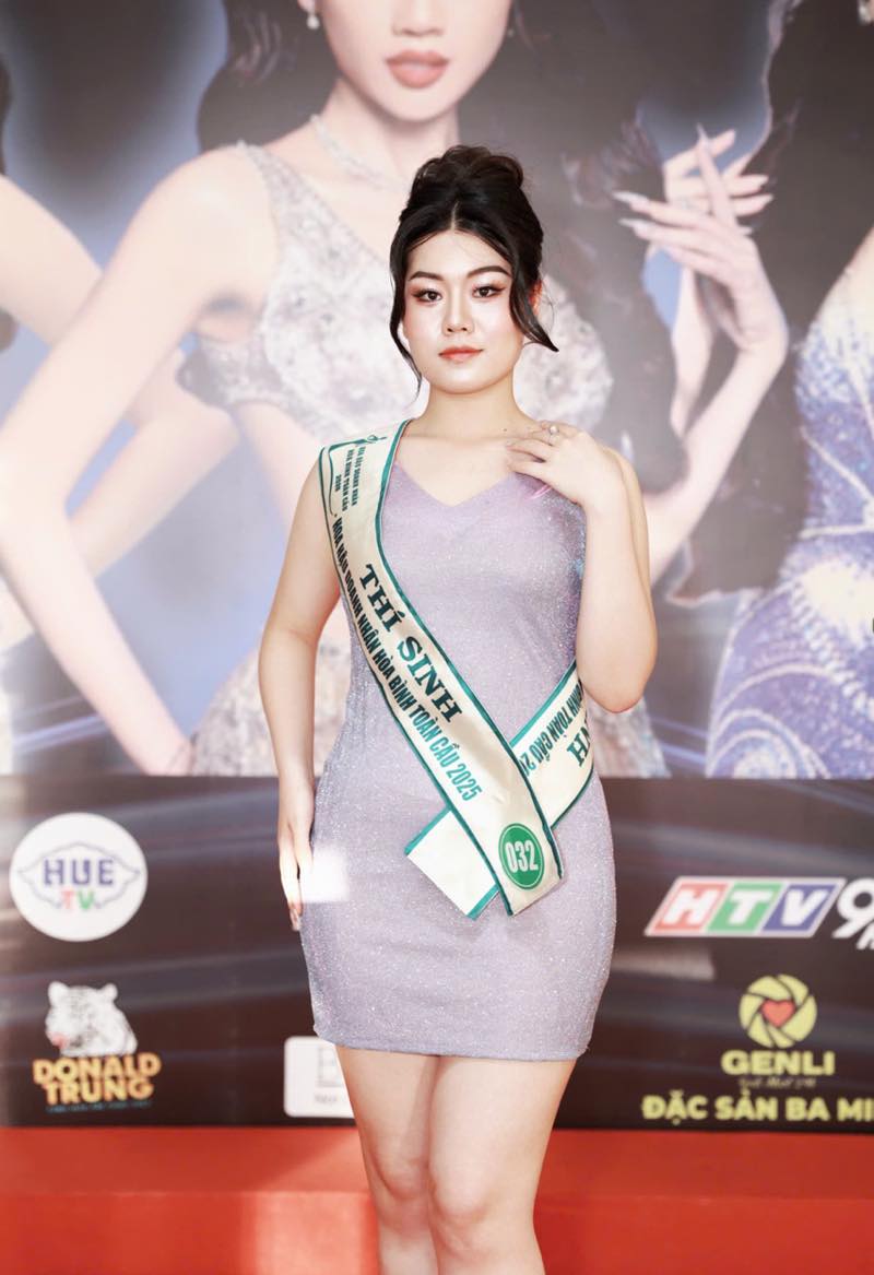 1A.803.pham-huyen-trang-032-hoa-hau-doanh-nhan-hoa-binh-toan-cau-2025-spotlight-vietnam-10