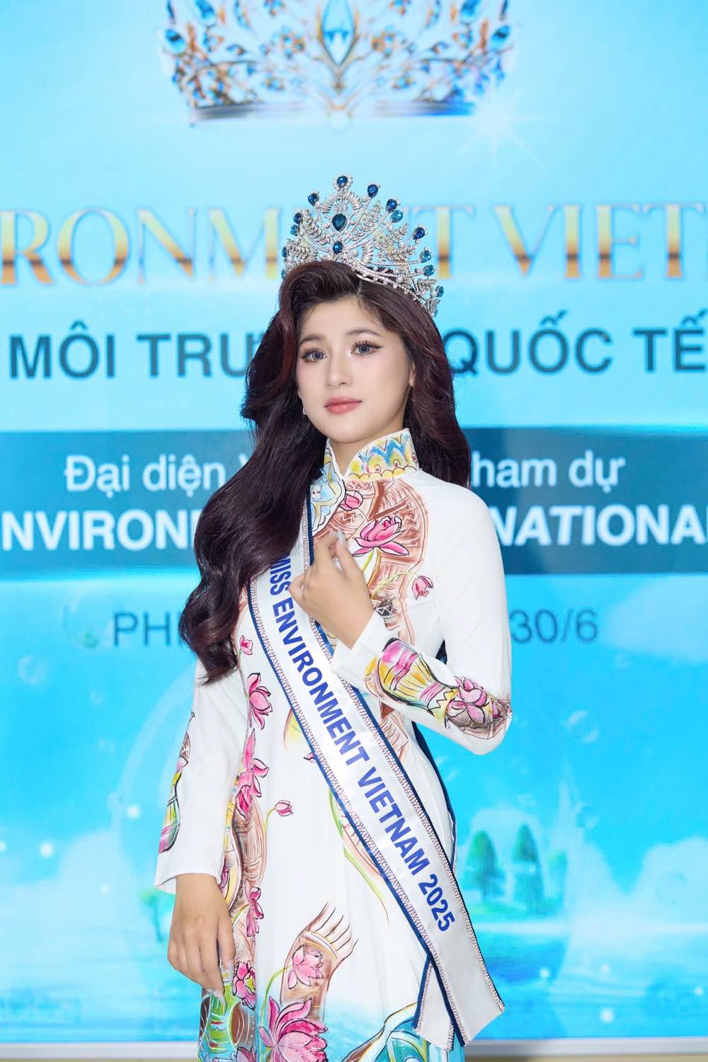 1A.827.tran-thi-my-linh-Miss-Environment-International-2025-spotlight-vietnam12