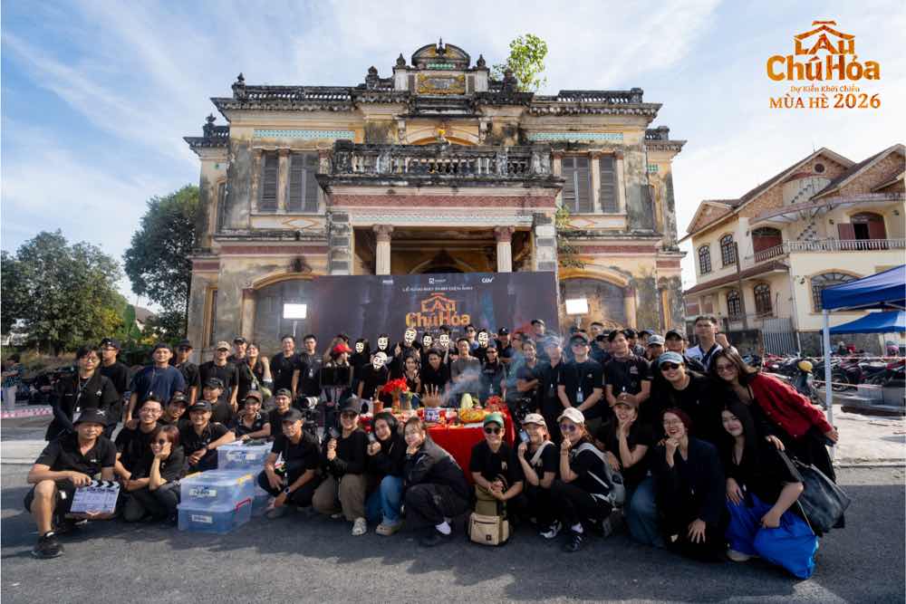 1a.06.Ekip phim Lau Chu Hoa