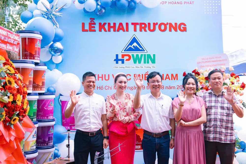 1a.104.ceo-le-pham-son-hpwin-truyen-thong-spotlight-vietnam-6