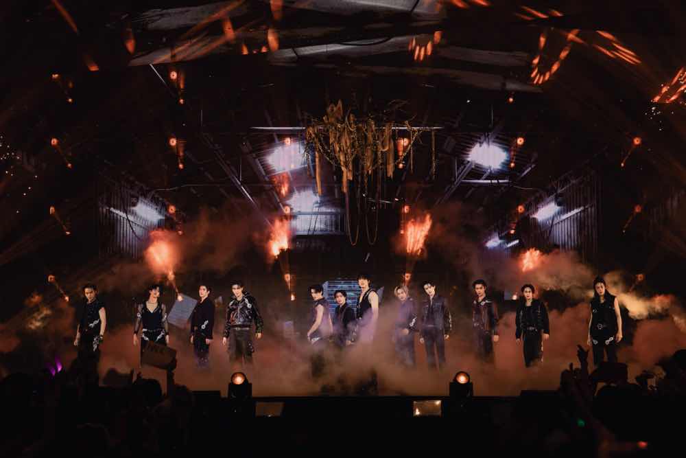 1a.106.Tiet muc  Boss in the building  cua BUS