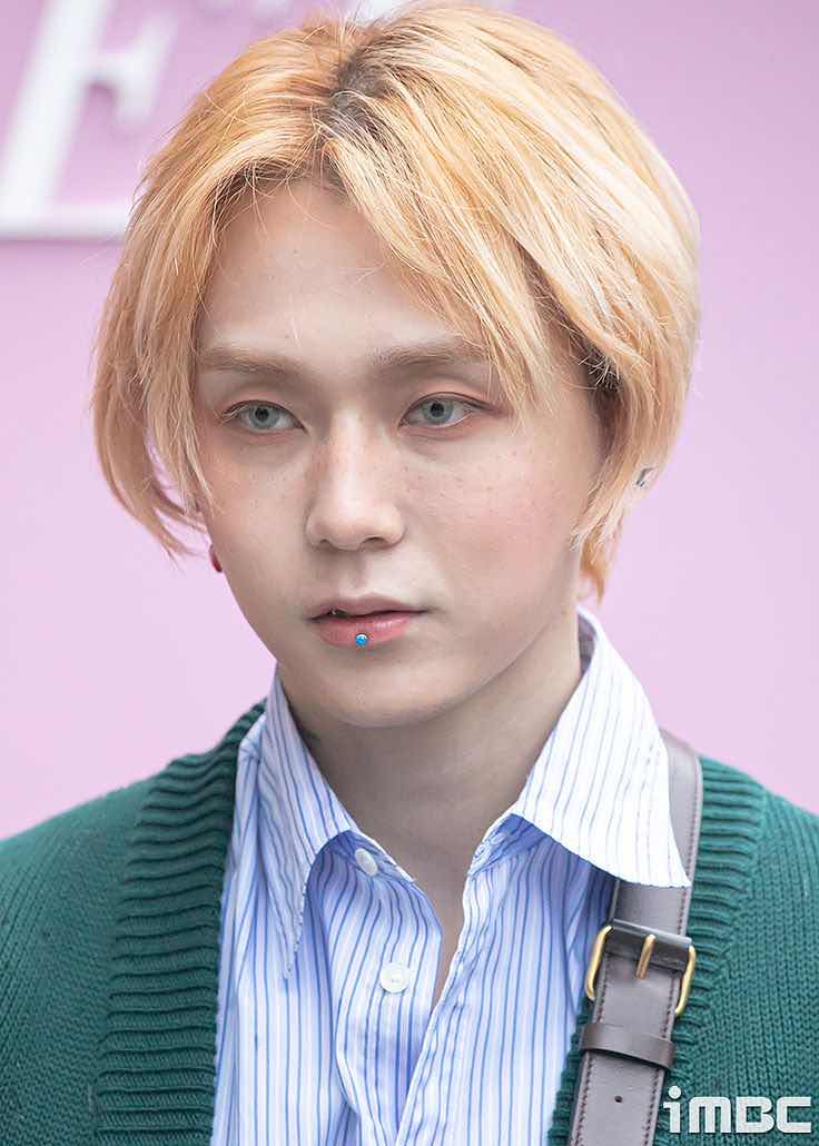 1a.115.DAWN-break-up-hyunA-truyen-thong-spotlight-vietnam1