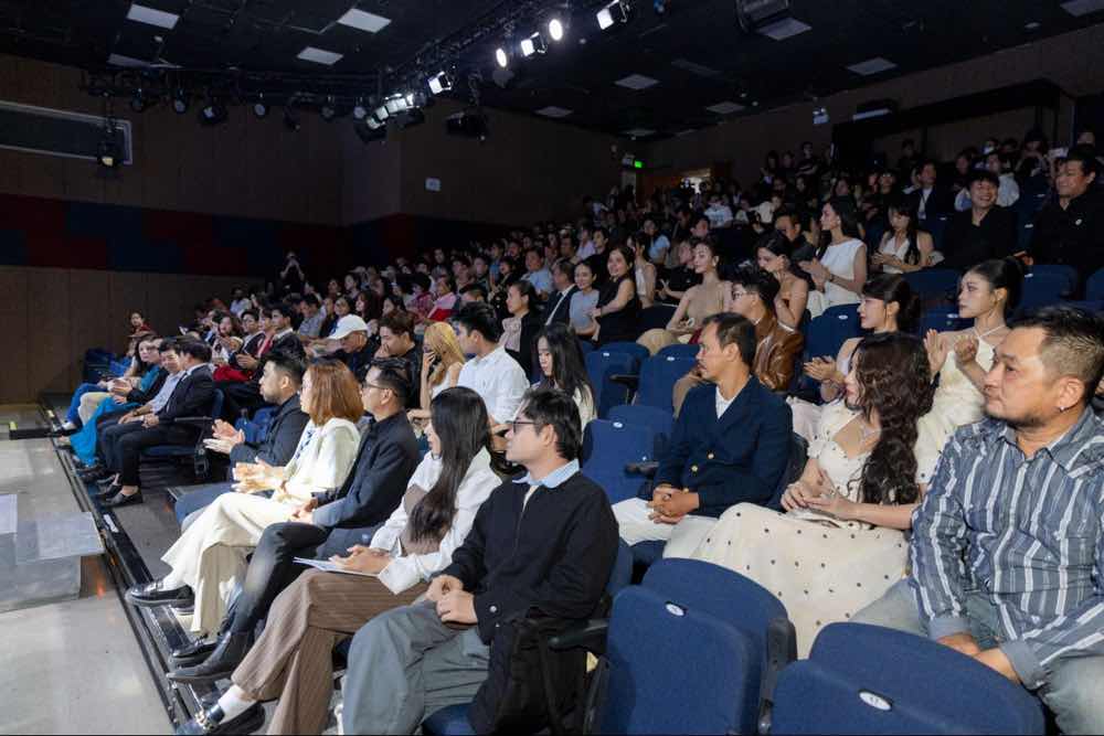 1a.115.cong-bo-741-de-cu-ngoi-sao-xanh-2025-truyen-thong-spotlight-vietnam-1