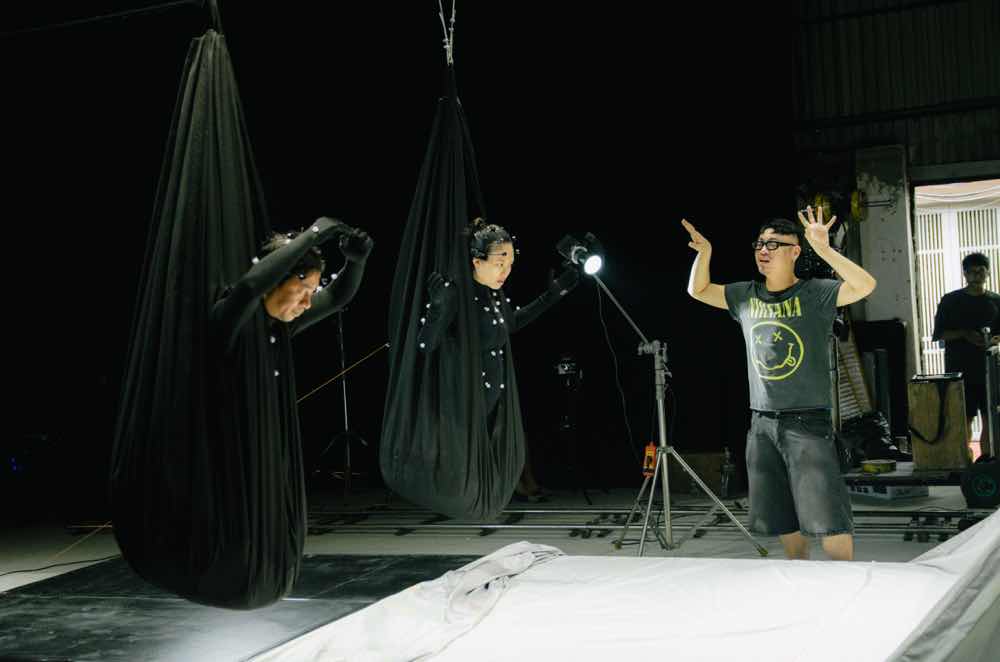 1a.147.Nguyen Duy Anh chi đao tren phim truong trong du an Made In Vietnam