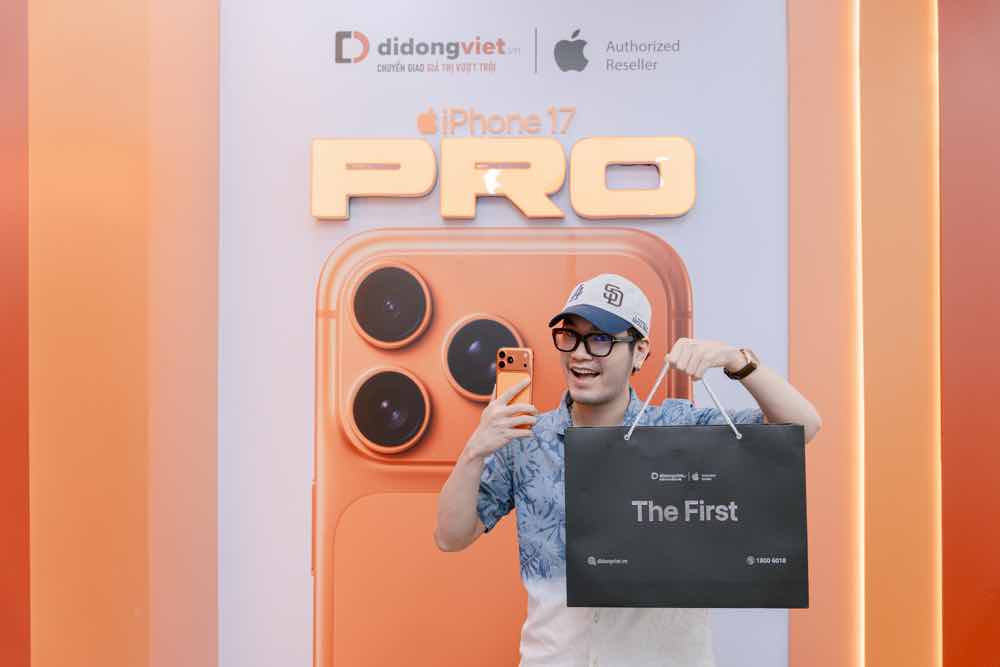 1a.200.nhac-si-khac-hung-truyen-thong-spotlight-vietnam