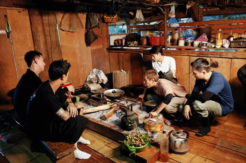 1a.218.chien-si-qua-cam-tien-luat-tien-dat-12