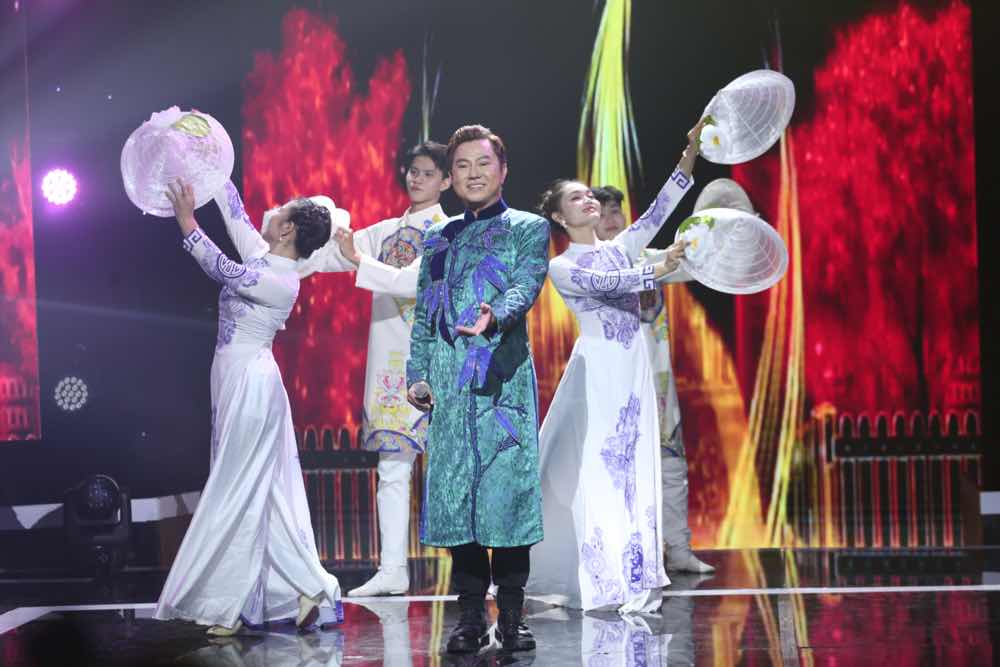 1a.311.toa-sang-uoc-mo-quoc-dai-truyen-thong-spotlight-vietnam00008