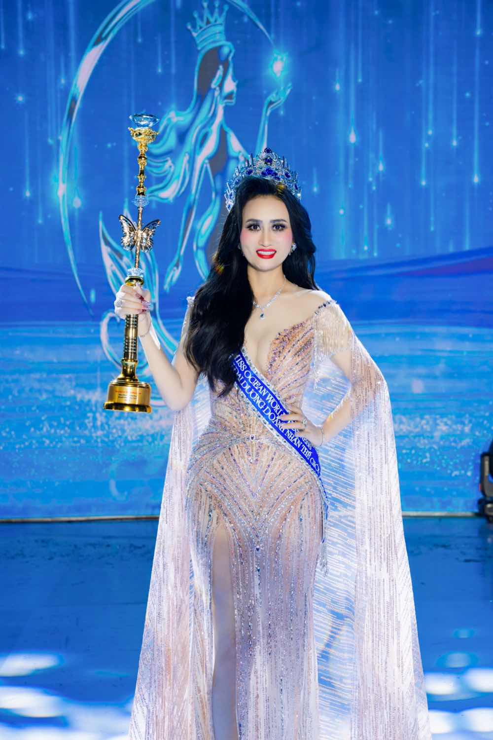 1a.32.chung-ket-miss-ocean-world-business-2026-hoa-hau-dai-duong-doanh-nhan-the-gioi-truyen-thong-spotlight-vietnam-11