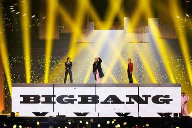 1a.359.bts-bigbang-come-back-2026-truyen-thong-spotlight-vietnam00002