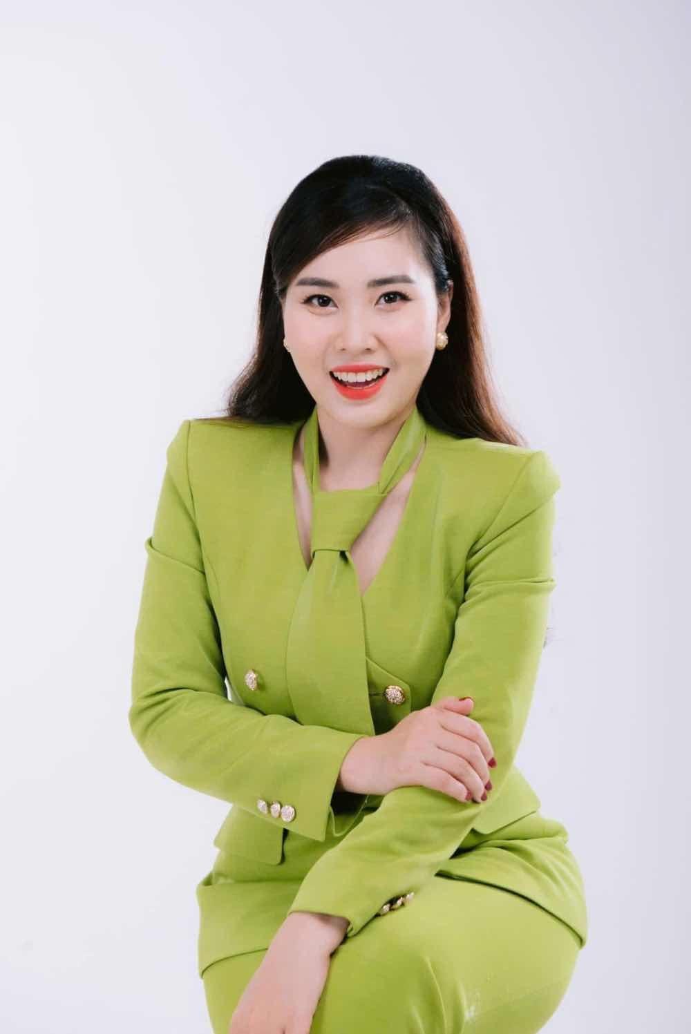 1a.376.chung-ket-miss-mc-2025-truyen-thong-spotlight-vietnam00003