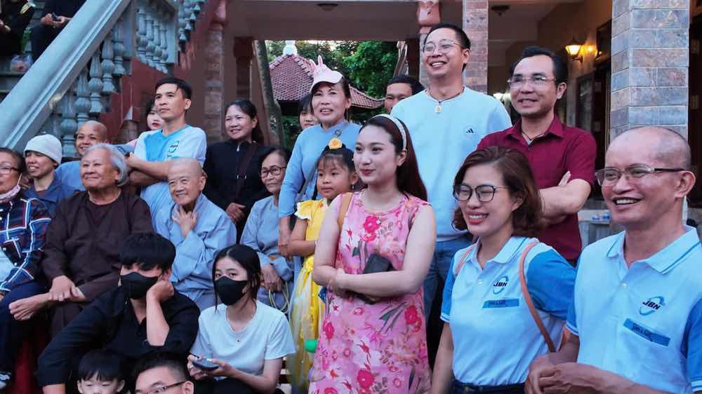 1a.400.ceo-le-pham-cao-my-kim-truyen-thong-spotlight-vietnam00002