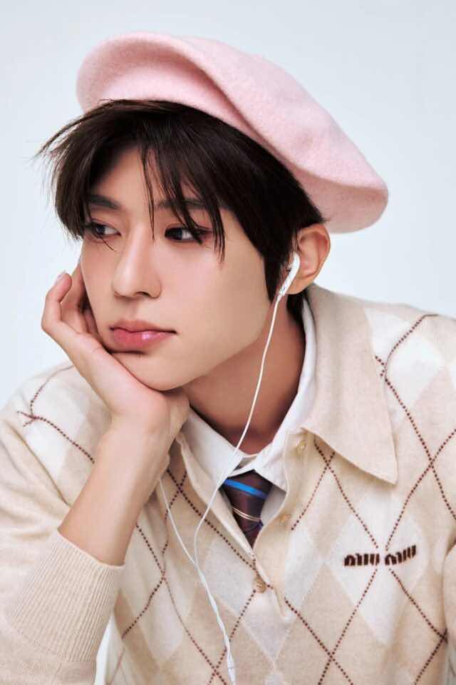 1a.410.bts-nct-sion-sm-bighit-truyen-thong-spotlight-vietnam00005