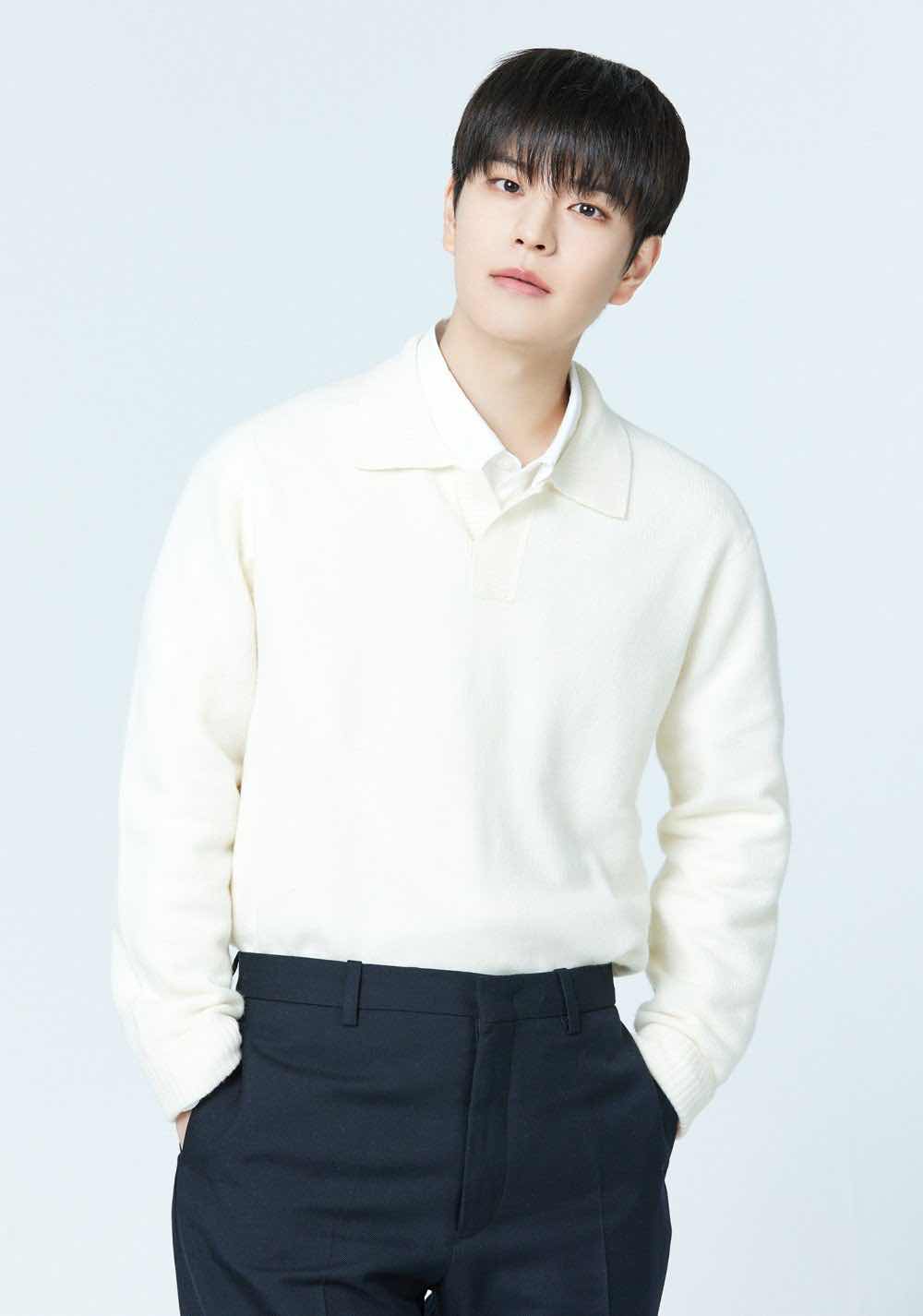 1a.413.seungmin-traykids-truyen-thong-spotlight-vietnam00001