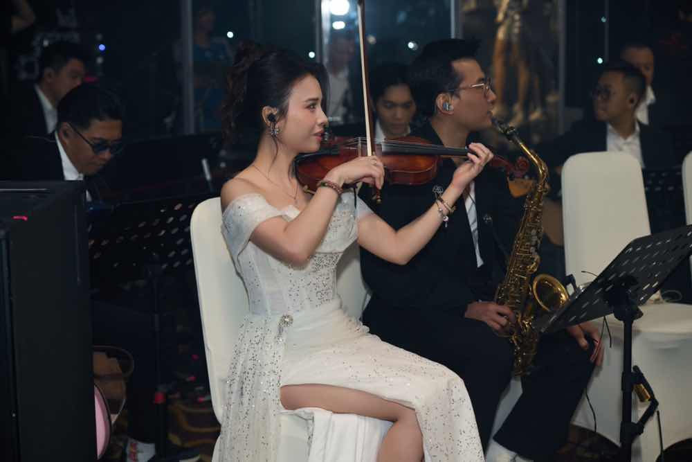 1a.49.phan-dinh-tung-dinh-show-truyen-thong-spotlight-vietnam-26