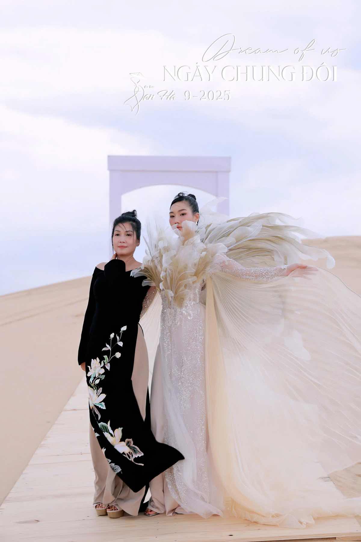 1a.531.ntk-ao-dai-dan-ha-truyen-thong-spotlight-vietnam-00027