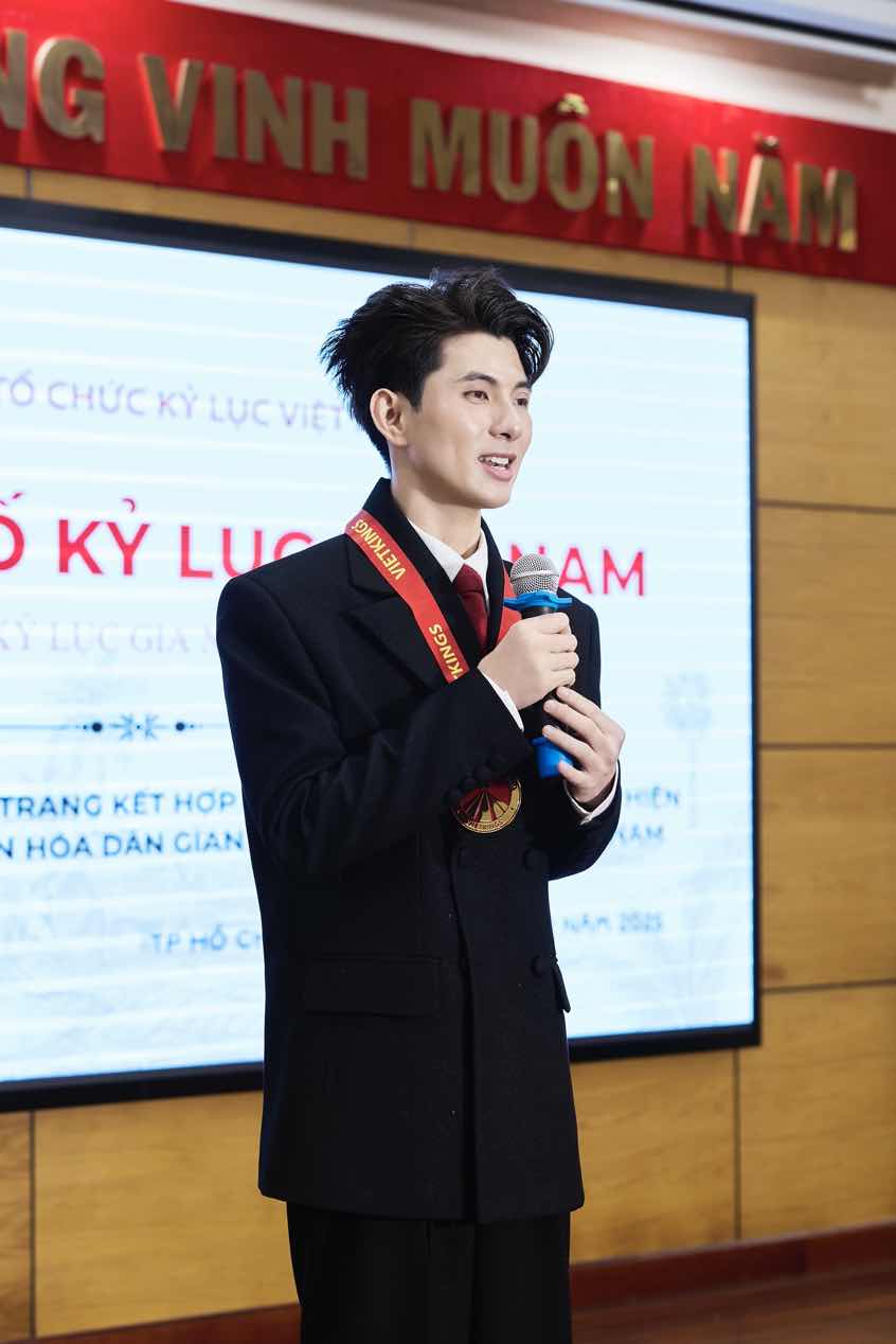 1a.55.ntk-nguyen-minh-cong-truyen-thong-spotlight-vietnam-42