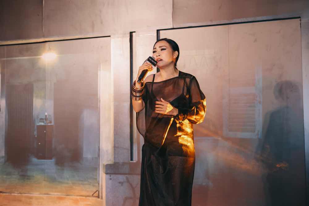 1a.73.phim-nha-hai-chu-ra-mat-khan-gia-truyen-thong-spotlight-vietnam3