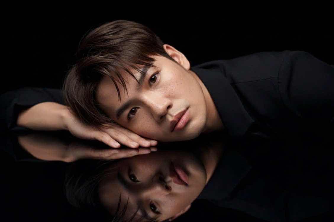 1a.75.MC-tang-vinh-quang-truyen-thong-spotlight-vietnam-4