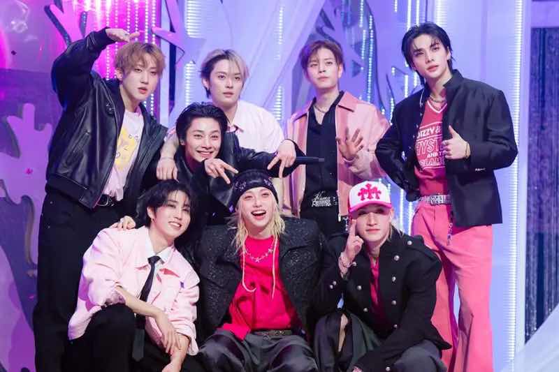 1a.88.Stray-Kids-5.jpg