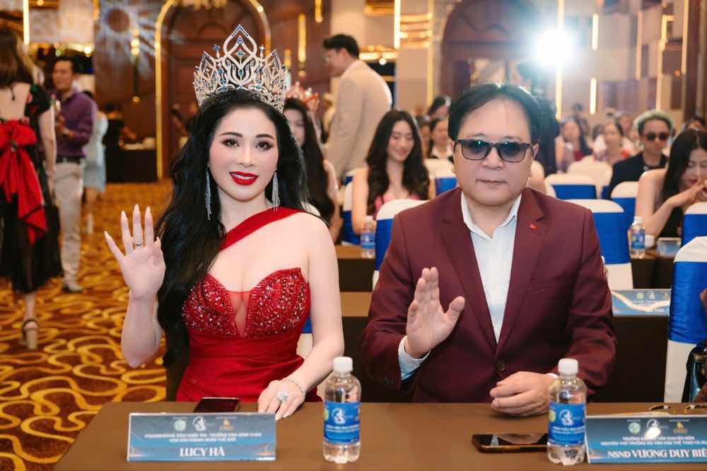 1a.97.hoa-hau-lucy-ha-miss-ocean-world-business-2026-hoa-hau-dai-duong-doanh-nhan-the-gioi-truyen-thong-spotlight-vietnam-34