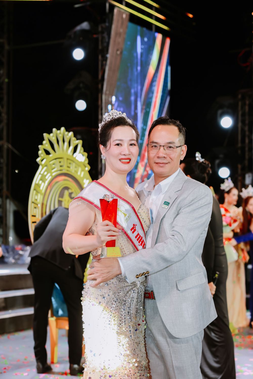 3a.94.a-hau-3-luu-thi-huong-miss-asian-2024-hoa-hau-doanh-nhan-chau-a-10