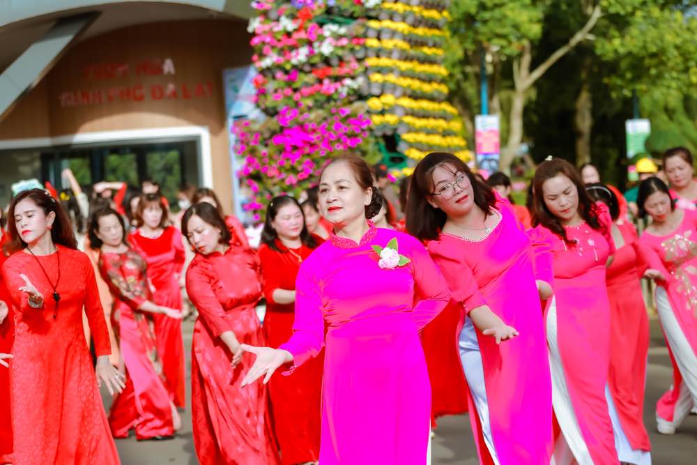 3b.20.le-hoi-ao-dai-da-lat-2024-7