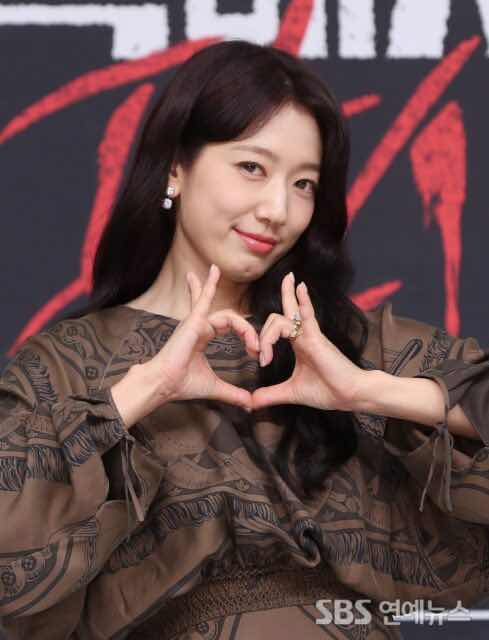 1z.1000.park-shin-hye