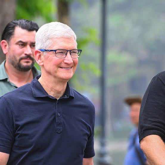1z.154.TIM-COOK-truyen-thong-spotlight-vietnam- 2