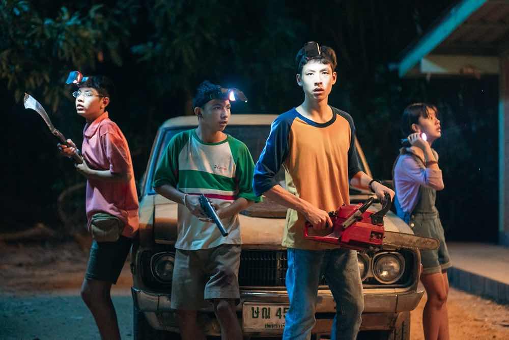1z.159.dong-dao-ma-quai-truyen-thong-spotlight-vietnam-