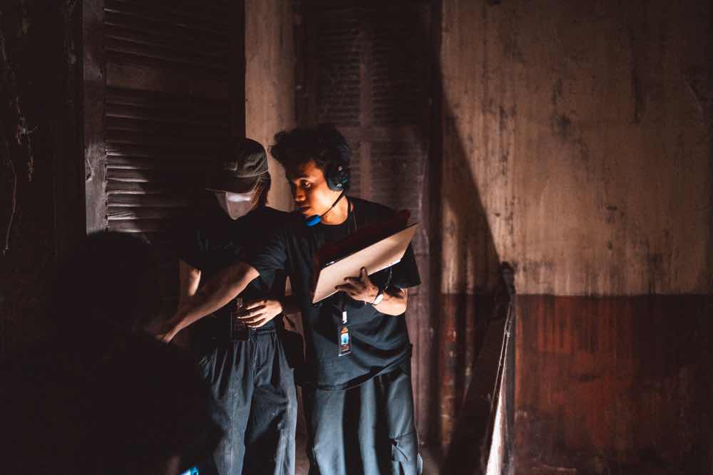 1z.294.dao-dien-hunng-tran-phim-lau-chu-hoa-truyen-thong-spotlight-vietnam-2