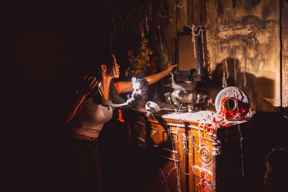 1z.295.dao-dien-hunng-tran-phim-lau-chu-hoa-truyen-thong-spotlight-vietnam-7