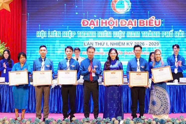 1z.299.ong-pham-duy-khanh-duoc-bo-nhiem-pho-chu-tich-hoi-lien-hiep-thanh-nien-viet-nam-thanh-pho-hai-phong-5