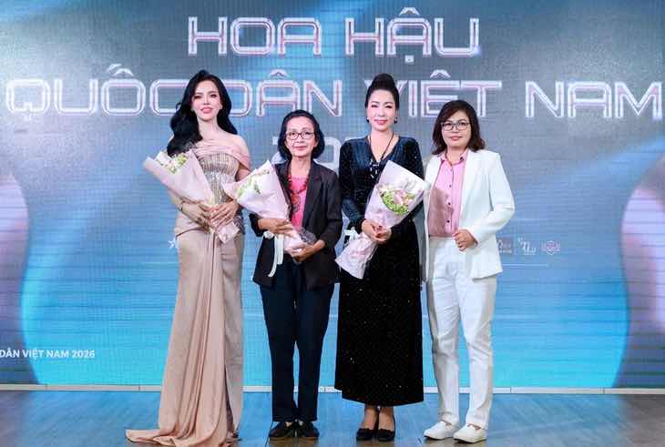 1z.368.hoa-hau-quoc-dan-viet-nam-2026-truyen-thong-spotlight-viet-nam-8.jpeg