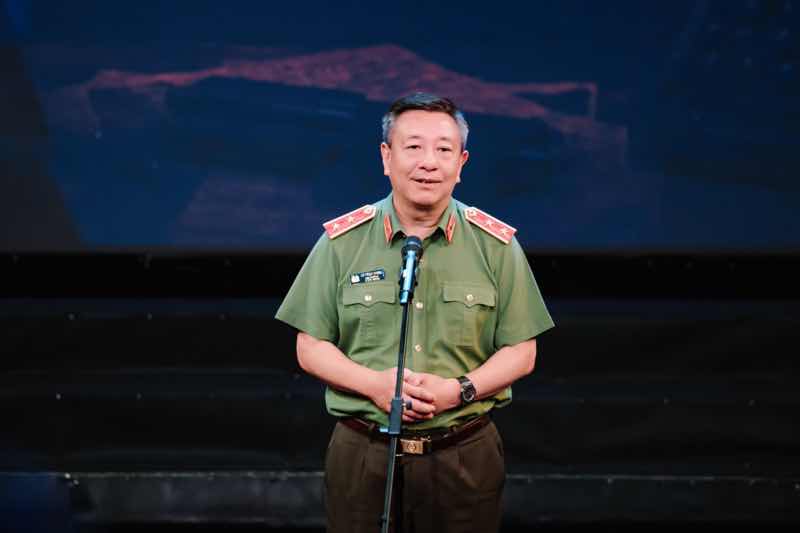 1z.370.ra-mat-phim-dien-anh-mat-ma-dong-duong-truyen-thong-spotlight-vietnam-22