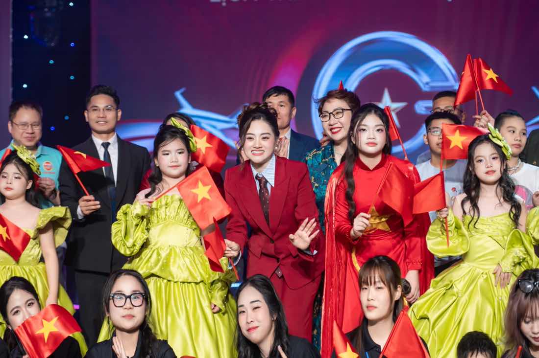 1z.490.9-talent-cong-bo-du-an-2026-truyen-thong-spotlight-vietnam-42